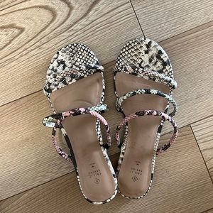 Vegan leather printed sandals